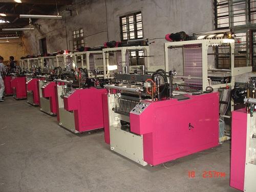 T-SHIRT PLASTIC BAG CUTTING AND SEALING MACHINE (Hot Cut Type)